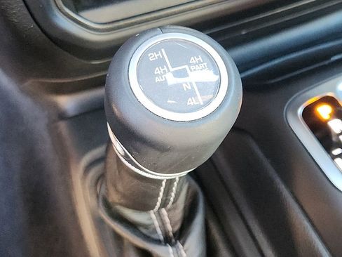 Used 2021 Jeep Wrangler Unlimited Sahara w/ Cold Weather Group image 19