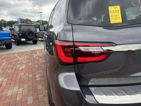 Used 2023 INFINITI QX80 Premium Select w/ Cargo Package RWD image 10