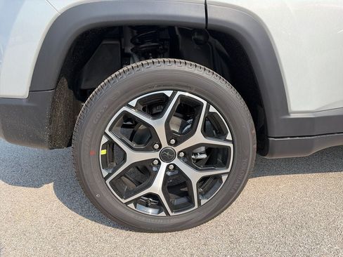 New 2026 Jeep Compass Limited AWD/4WD image 15