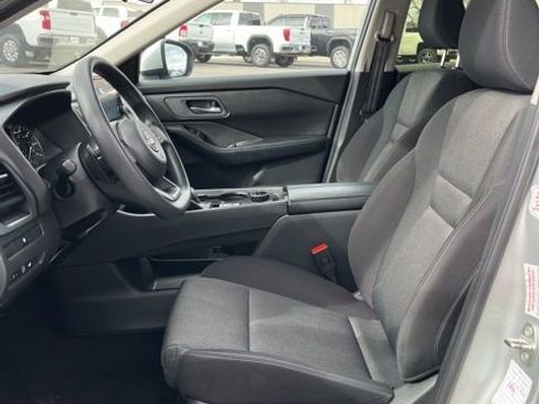 Used 2024 Nissan Rogue SV AWD/4WD image 28