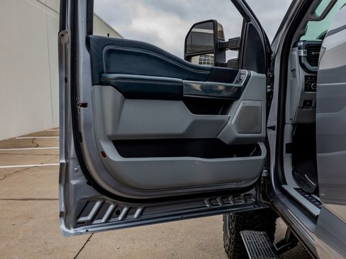 Used 2024 Ford F250 Limited w/ FX4 Off-Road Package image 37