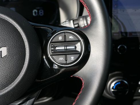 Used 2023 Kia Soul GT-Line w/ GT-Line Technology Package image 15