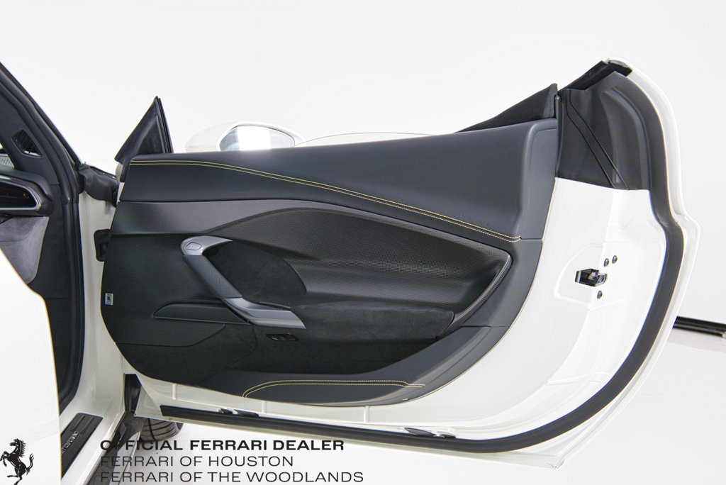 Used 2024 Ferrari 296 GTS RWD image 22