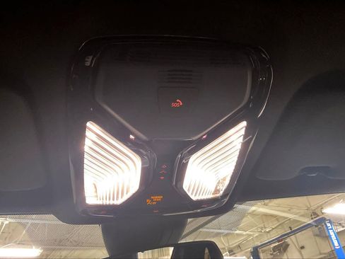 Used 2021 BMW X5 xDrive40i w/ Premium Package 2 image 35