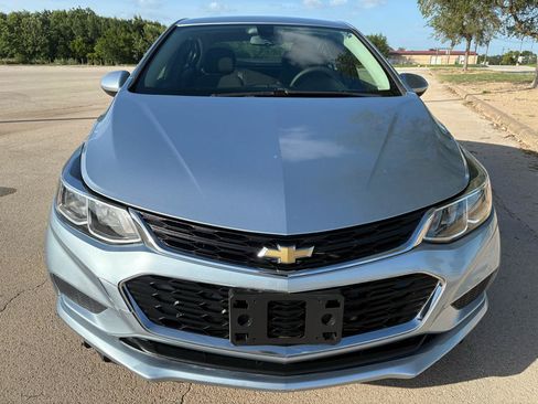 Used 2017 Chevrolet Cruze LS FWD image 53