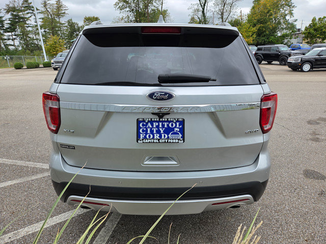 Used 2017 Ford Explorer XLT AWD/4WD image 5
