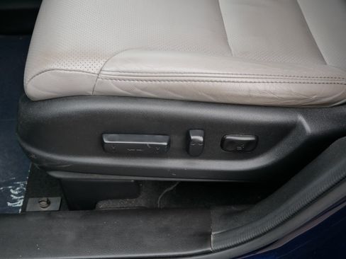 Used 2016 Honda CR-V EX-L image 19