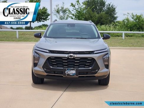 Used 2025 Chevrolet Trax ACTIV w/ Driver Confidence Package FWD image 5