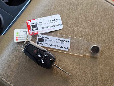 Used 2022 Ford F250 Lariat image 32