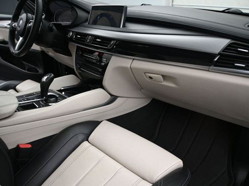 Used 2017 BMW X6 xDrive50i AWD/4WD image 17