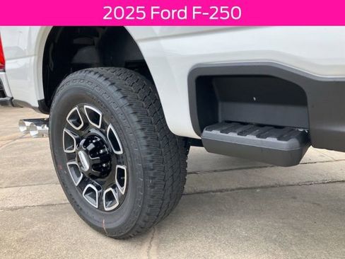 New 2025 Ford F250 Platinum AWD/4WD image 12