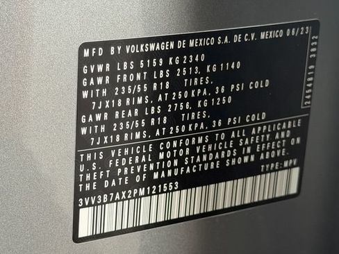 Used 2023 Volkswagen Tiguan SE FWD image 28