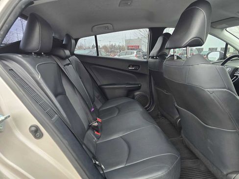 Used 2021 Toyota Prius Prime XLE image 13