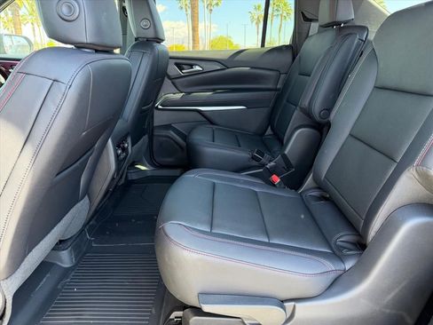 New 2026 Chevrolet Traverse Z71 w/ Driver Confidence Package AWD/4WD image 6