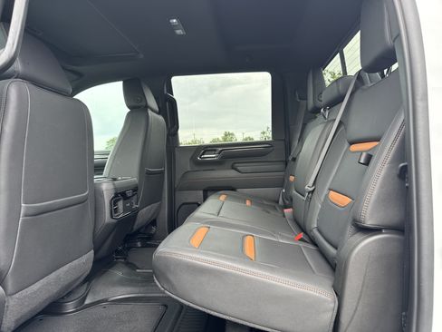 Used 2024 GMC Sierra 2500 AT4 w/ AT4 Premium Plus Package AWD/4WD image 31