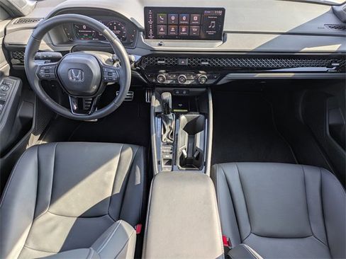 Used 2025 Honda Accord Sport image 17