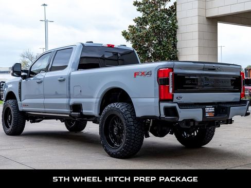 Used 2025 Ford F350 Platinum AWD/4WD image 7