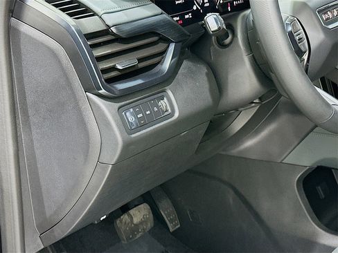 Used 2026 GMC Acadia AT4 w/ Luxury Package image 10