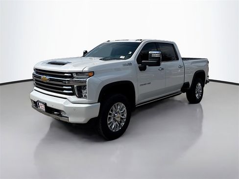 Used 2023 Chevrolet Silverado 2500 High Country w/ LPO, Hitch Package image 3