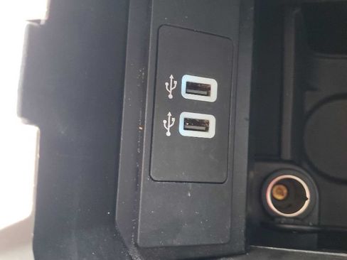 Used 2016 Ford Escape SE w/ Equipment Group 201A FWD image 22