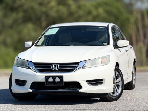 Used 2013 Honda Accord LX image 2