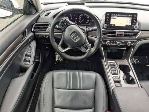 Used 2022 Honda Accord Touring image 14
