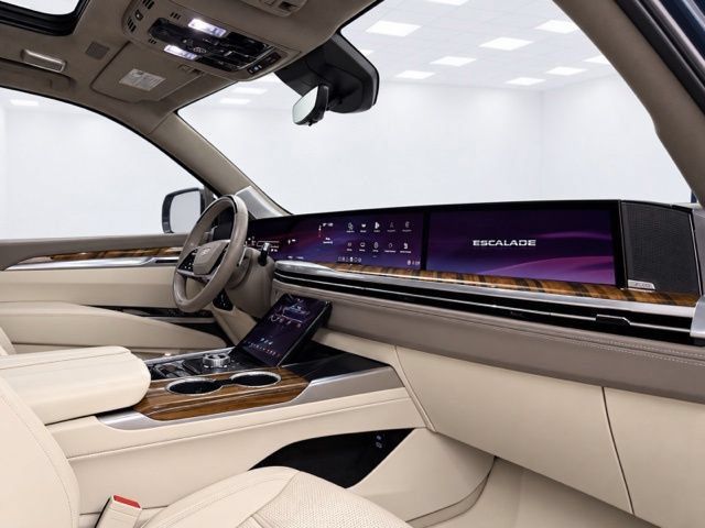 Used 2025 Cadillac Escalade Sport Platinum w/ LPO, Floor Liner Package AWD/4WD image 20