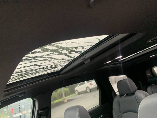 Used 2024 Buick Enclave Premium w/ Experience Buick Package AWD/4WD image 29