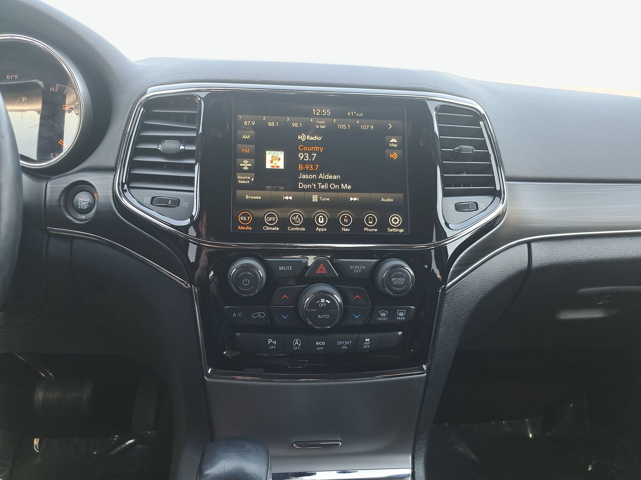 Used 2020 Jeep Grand Cherokee Limited w/ Premium Lighting Group AWD/4WD image 21