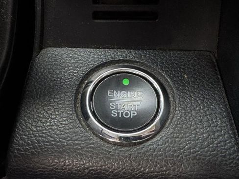 Used 2022 Ford F250 Lariat w/ Tremor Off-Road Package image 19