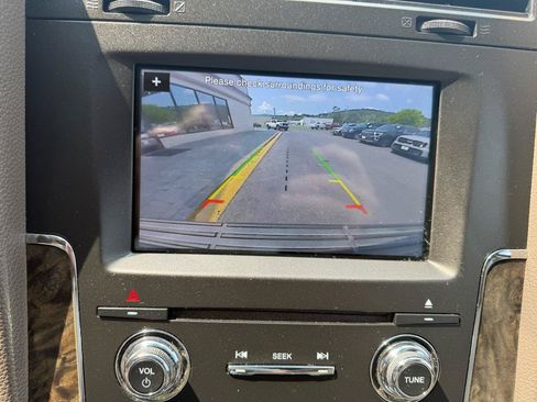 Used 2017 Lincoln Navigator Select AWD/4WD image 14