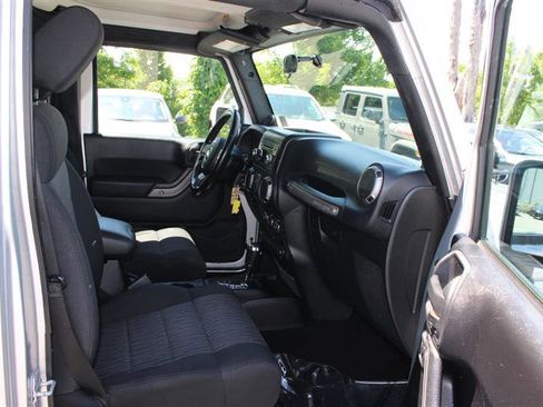 Used 2012 Jeep Wrangler Unlimited Sport AWD/4WD image 13