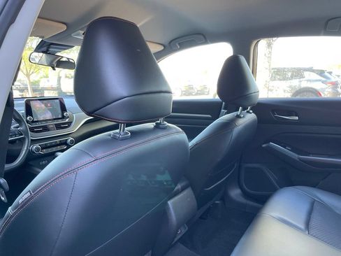Used 2024 Nissan Altima 2.5 SR FWD image 26
