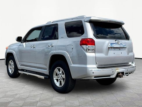 Used 2013 Toyota 4Runner SR5 AWD/4WD image 4