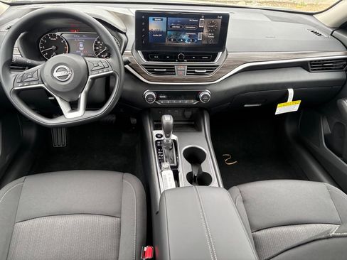 New 2026 Nissan Altima 2.5 SV image 10