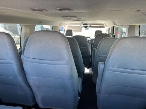 Used 2019 Ford Transit 350 XLT image 12