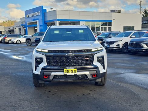 New 2026 Chevrolet Traverse Z71 image 3