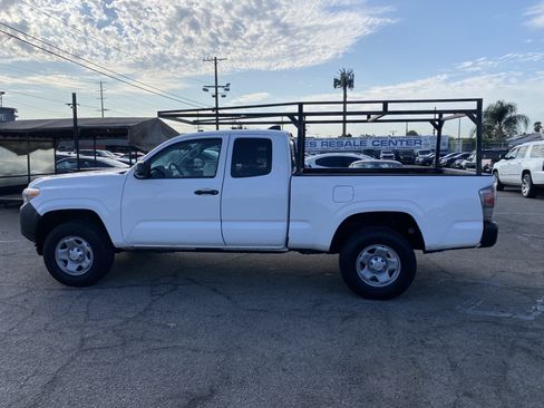 Used 2020 Toyota Tacoma SR RWD image 11
