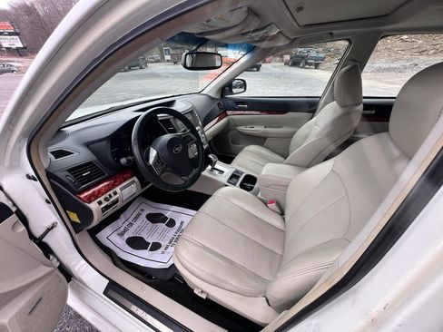 Used 2012 Subaru Legacy 3.6R Limited image 9