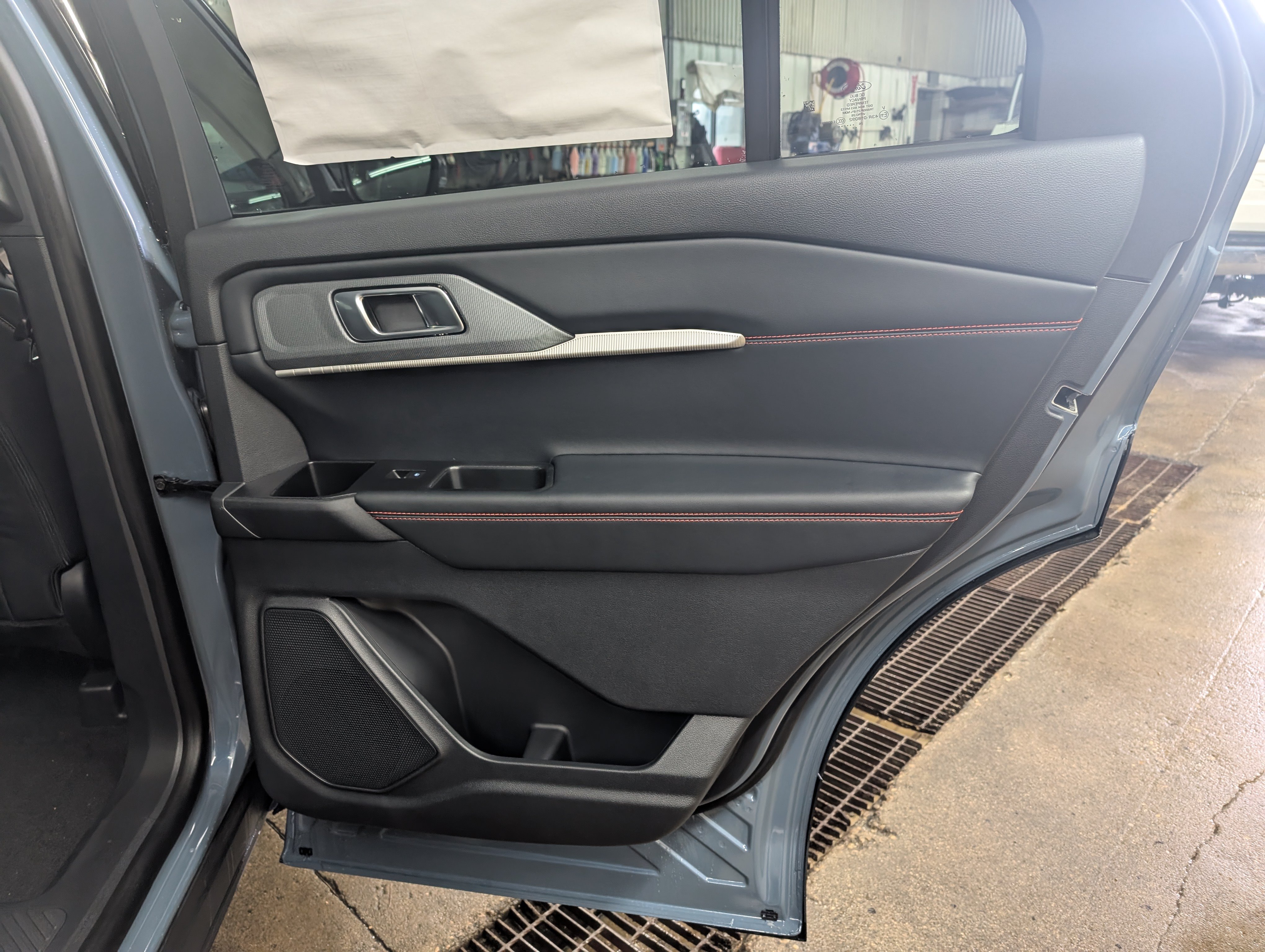 New 2027 Ford Explorer ST-Line AWD/4WD image 5
