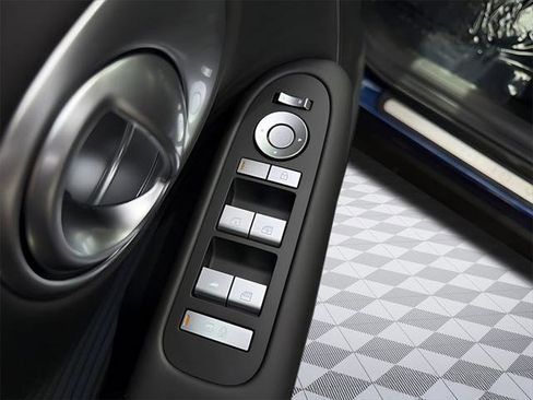 New 2026 Hyundai Ioniq 9 SEL image 12