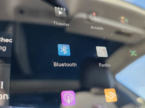 Used 2019 Tesla Model 3 Standard Range image 8