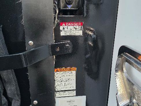 Used 2022 Ford F350 XL w/ Power Equipment Group image 8