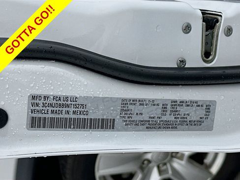 Used 2022 Jeep Compass Latitude AWD/4WD image 29