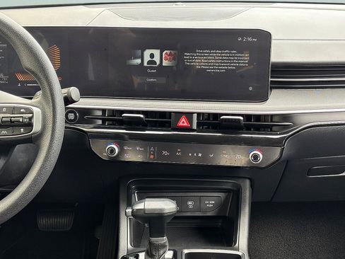 Used 2025 Kia K5 LXS FWD image 19