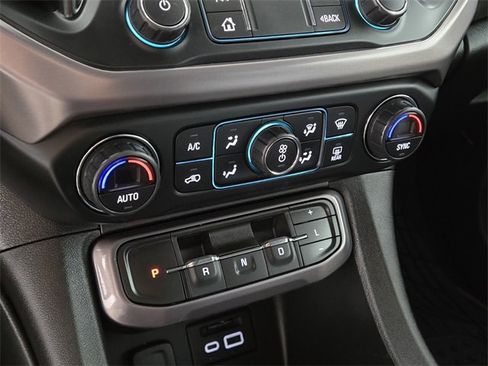 Used 2021 GMC Acadia AT4 w/ Technology Package image 38