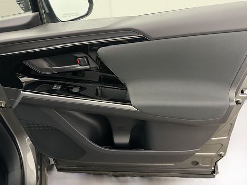 Used 2023 Subaru Solterra AWD image 32