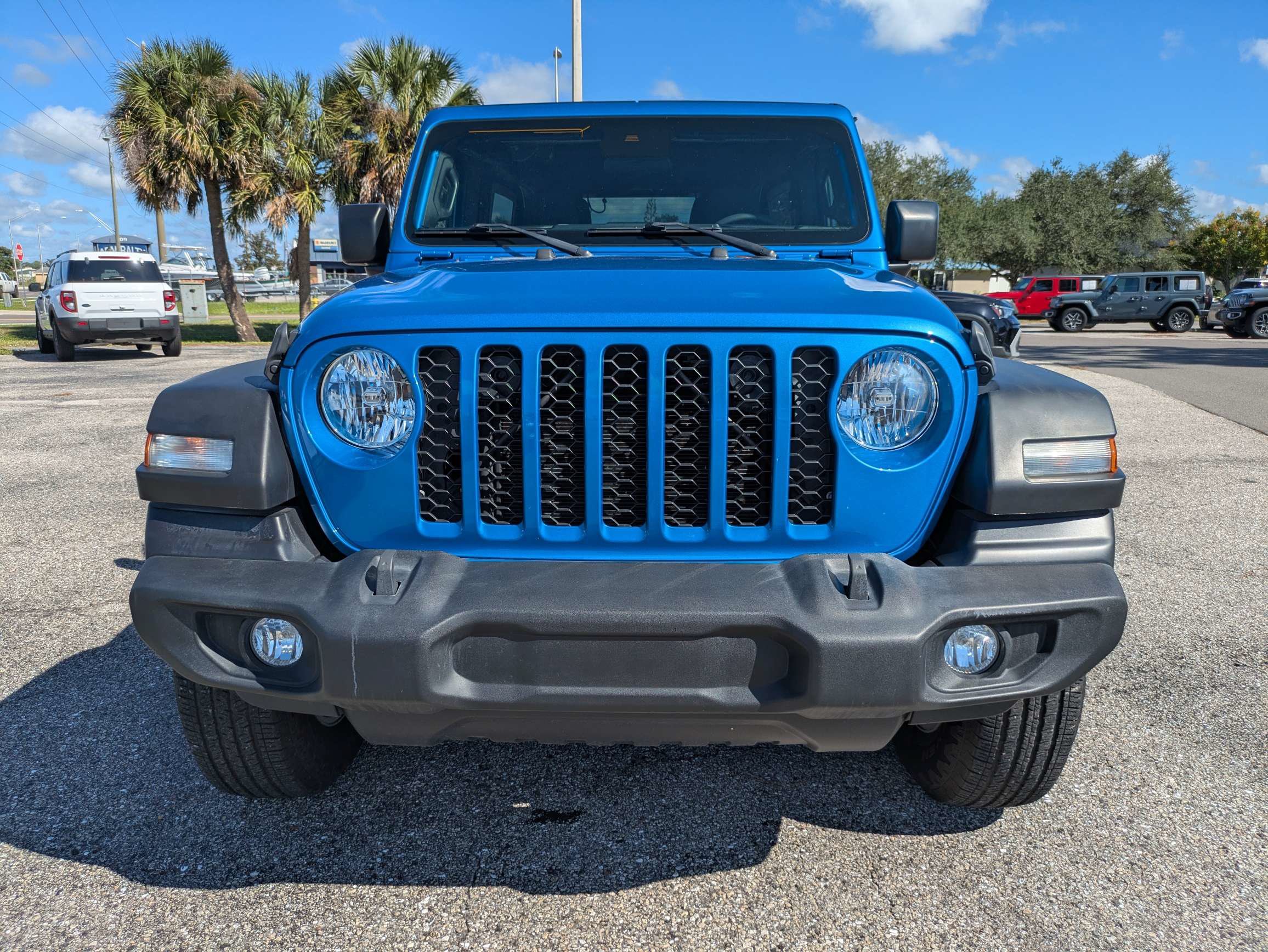 Used 2024 Jeep Wrangler Unlimited Sport AWD/4WD image 9