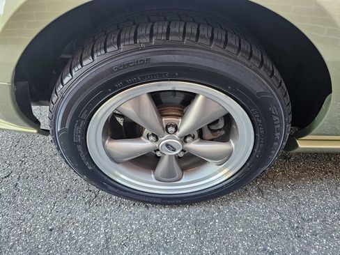 Used 2006 Ford Mustang GT RWD image 20