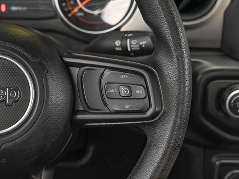 Used 2020 Jeep Wrangler Sport AWD/4WD image 18